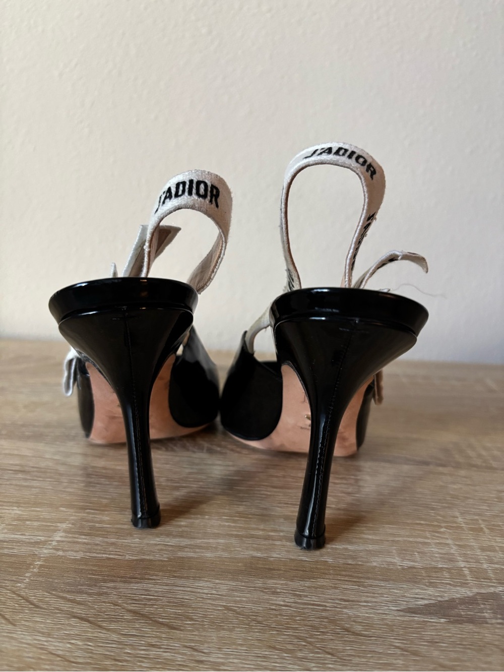 Dior Black Patent Pointed Slingback Pump with White J'Adior Straps - Picture 5 of 8